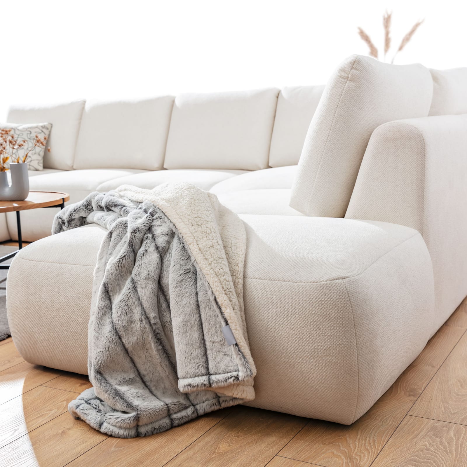 Yoko Corner Couch –